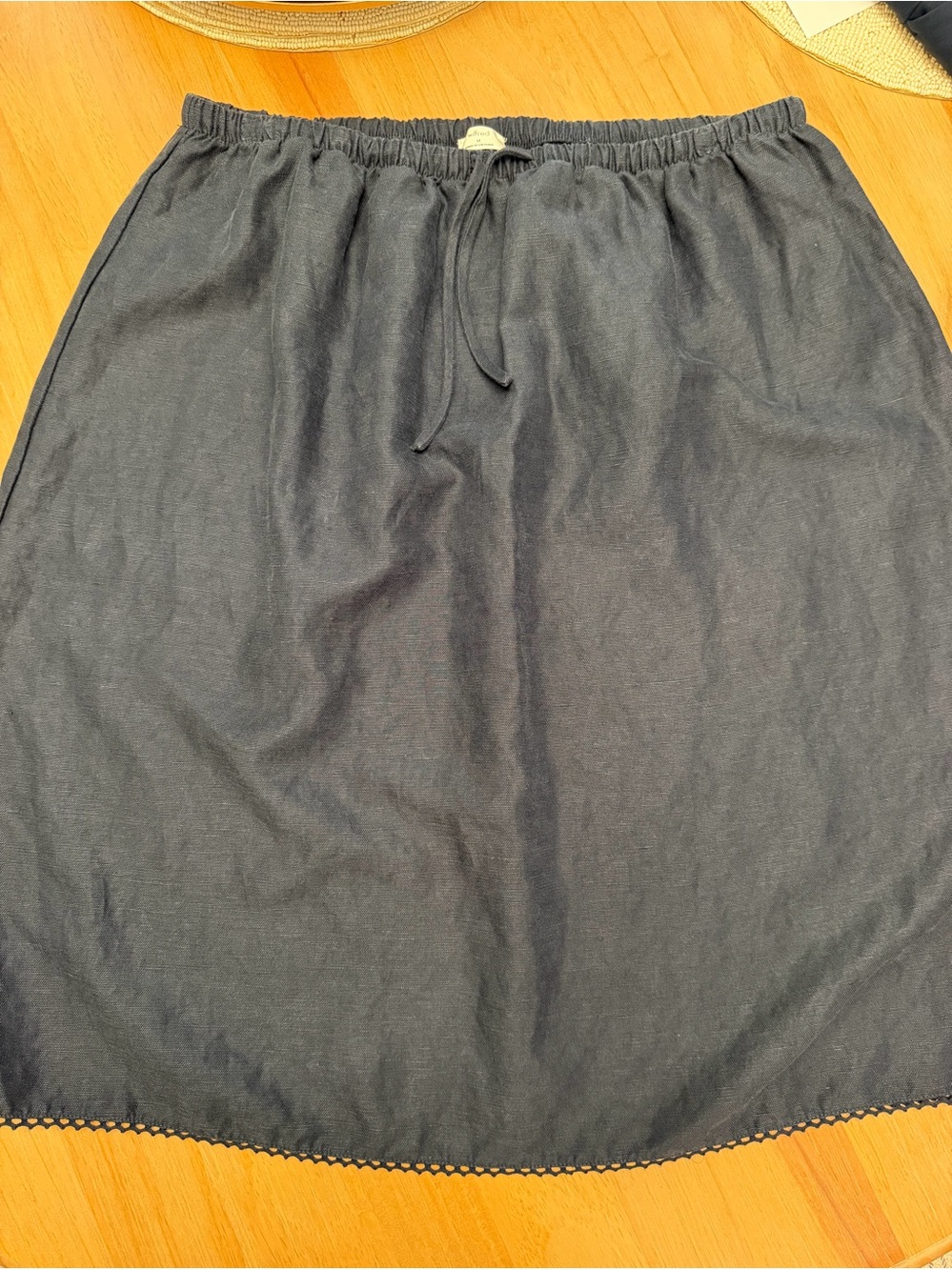 Women’s Aritzia Wilford tie waist summer skirt